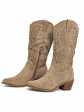 Botas Cowboy de Mujer con Bordado -Punta Fina y Tacón Ancho V-26