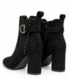 Botines de Mujer con Tacón Ancho, Punta Fina, Hebilla Dorada y Tachuelas – Negro y Marrón sv015