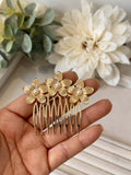 Broche y Peineta Dorada con Flor y Perla-Accesorio Flamenco BRO499
