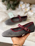 Bailarinas Mary Jane de terciopelo estilo retro -Cómodas combinables y disponibles en varios colores H9037