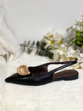 Zapato destalonado de mujer con puntera fina y adorno metálico P-1528