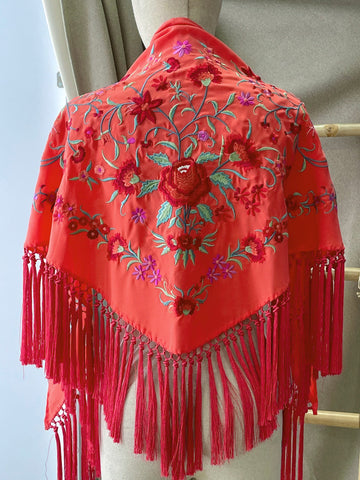 M00-11112003 MANTONCILLO BORDADOS FLAMENCO CORAL