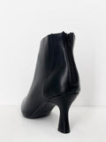 Botines con tacón fino MY10089