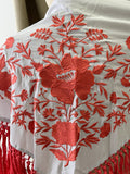 LA-MOD13 MANTONCILLO BORDADO  ACAPULCO GRIS CON FLECO CORAL  MANT6999