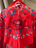 LB MANTONCILLO BORDADO ROJO  MANT7999