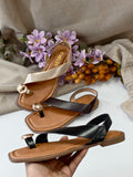 Sandalias Mujer Planas Tipo Dedo con Detalle Metálico MY46
