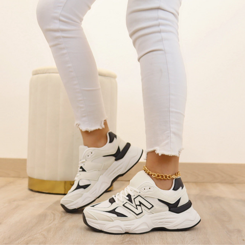 Zapatillas deportiva blancas LLE-DD8