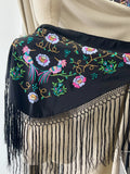 M01-2 Mantón bordado con flores y aves con flecos MANT3999