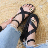 Sandalias planas con adorno metálico | Estilo romano con tiras cruzadas - FELIZ SHOPPING 