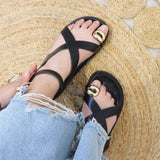 Sandalias planas con adorno metálico | Estilo romano con tiras cruzadas - FELIZ SHOPPING 