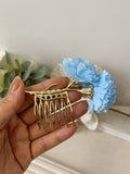 Peineta dorada con flores clavel Accesorio flamenco para el cabello BRO899
