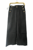 Pantalón de pierna ancha color negro de talle alto con botones dorados SA7306-1