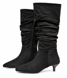 Botas Altas de Mujer con Tacón Bajo Fino, Punta Afilada y Efecto Arrugado – Estilo Elegante SF006