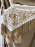 LA-MOD13 MANTONCILLO BORDADO BEIGE ACAPULCO  MANT6999