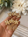 Broche y Peineta Dorada con Flor y Perla-Accesorio Flamenco BRO499