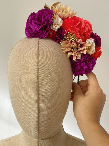 CORONA DE FLAMENCAS LARGA 22CM ANCHO 9CM FLO1699