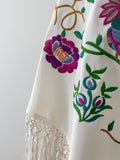 M01-2 Mantón bordado con flores y aves con flecos MANT3999